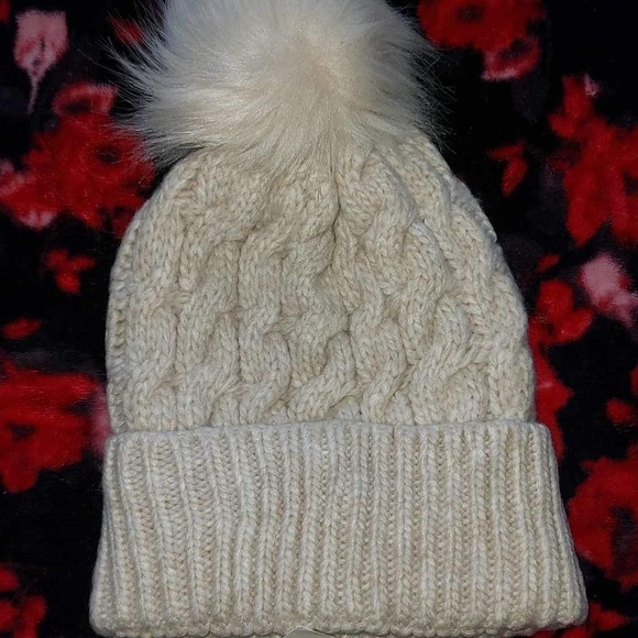 Abercrombie & Fitch Accessories - Abercrombie and Fitch Beanie NWT